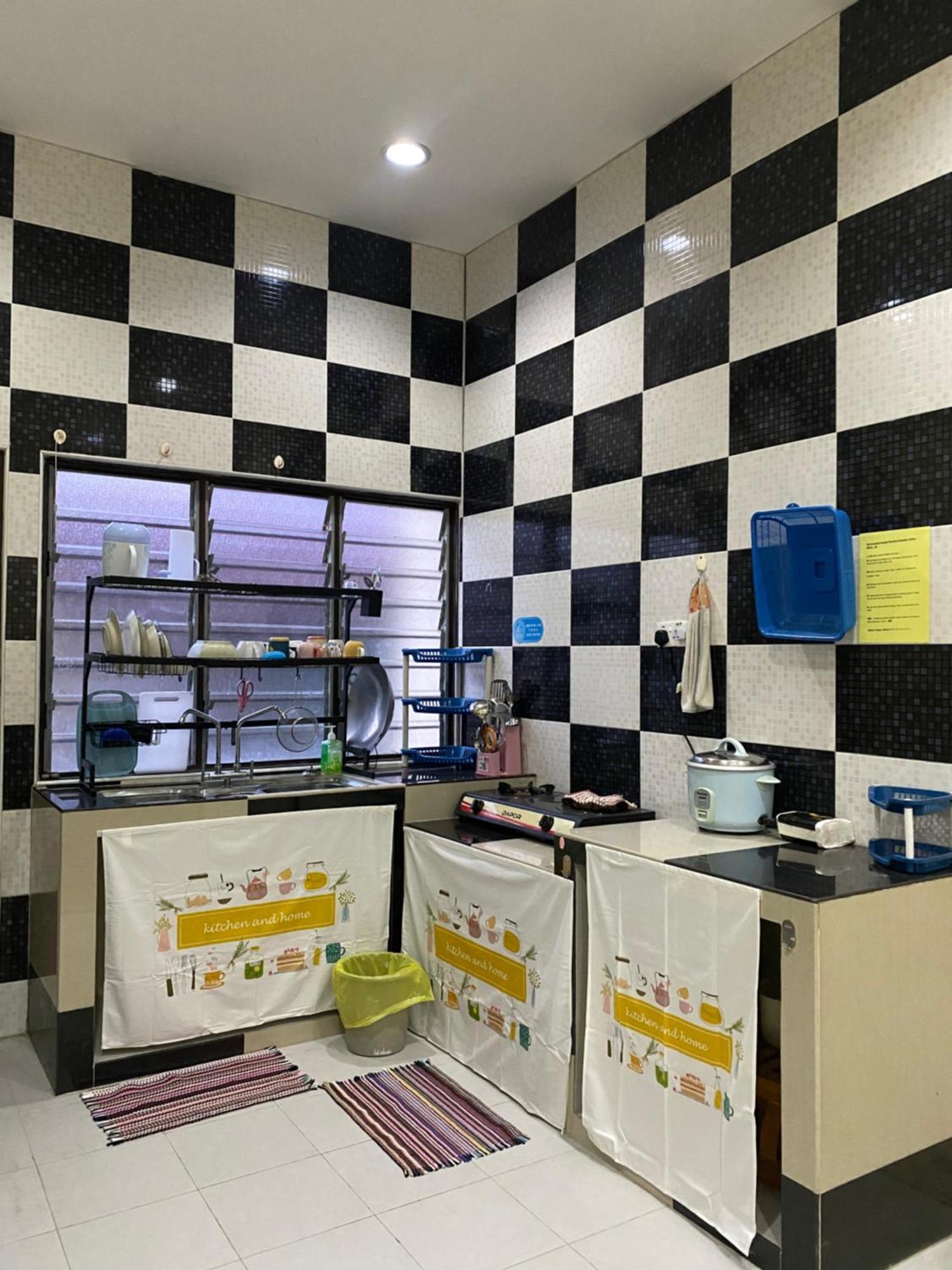 Zulikhwani Homestay Мерсинг Екстериор снимка