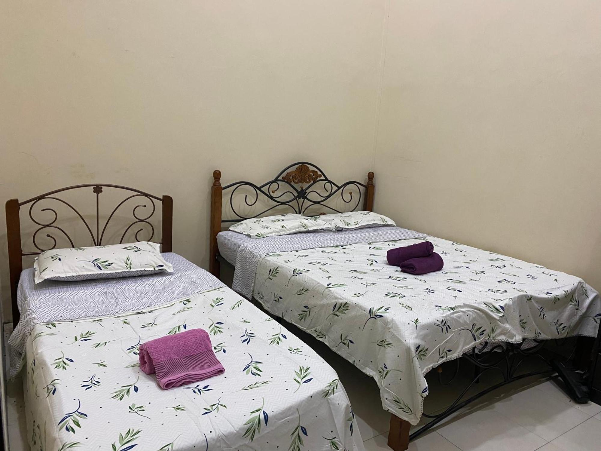 Zulikhwani Homestay Мерсинг Екстериор снимка